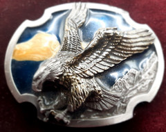 Vintage Open Wing Landing Eagle Enameled Belt Buckle , 1986 Siskiyou