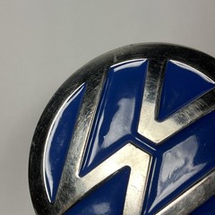 V W SILVER & BLUE METAL ADULT BELT BUCKLE