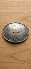 Vintage 1995 Oval Engraved Silver-Tone Belt Buckle – Blank Canvas
