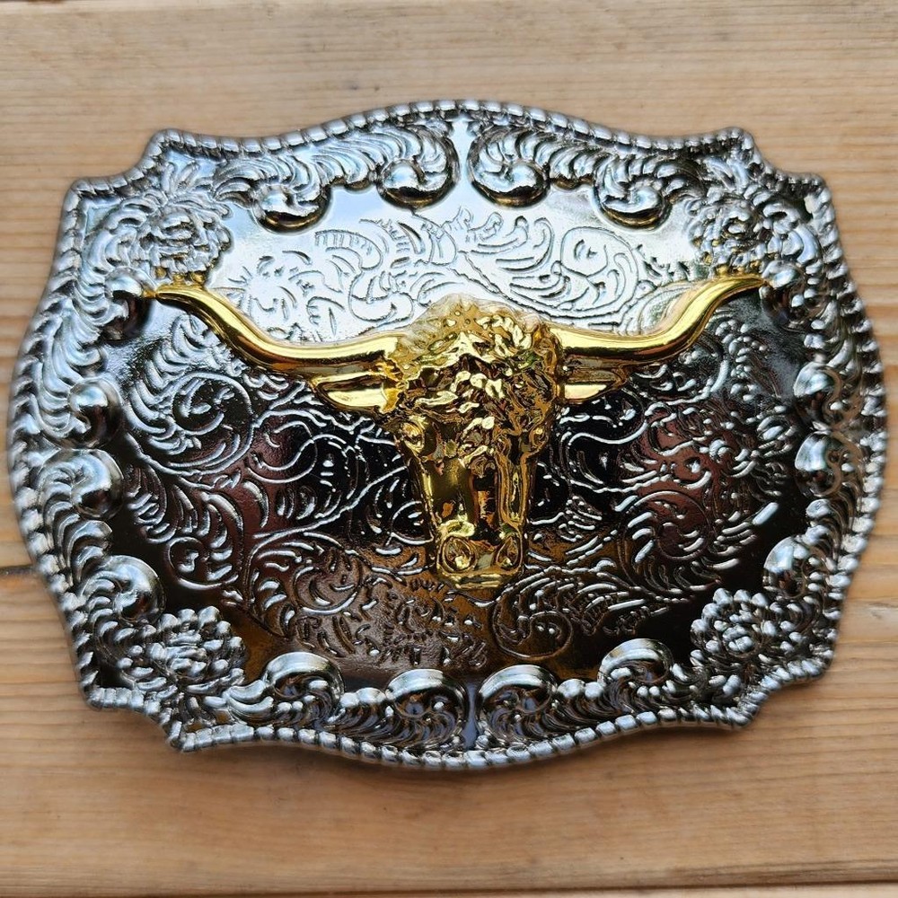 BULL HEAD LONG HORN SILVER AND GOLD WESTERN TEXAS COWBOY 3D BELT BUCKLE