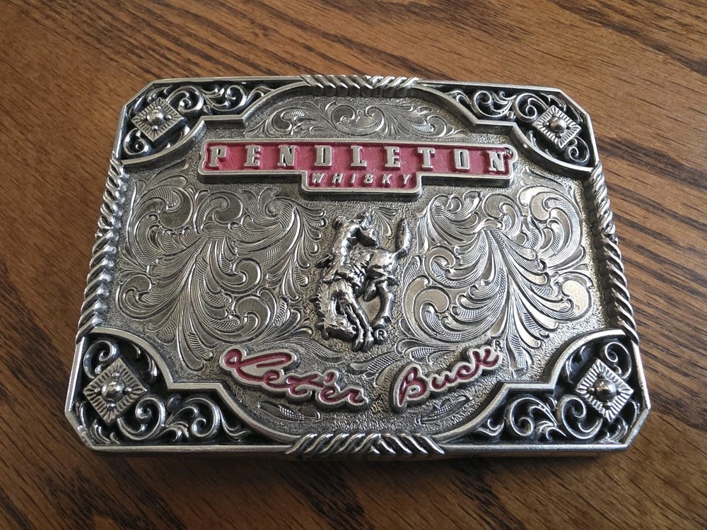 2019 Pendleton Whisky Belt Buckle Let&rsquo;er Buck Montana Silversmiths – RARE