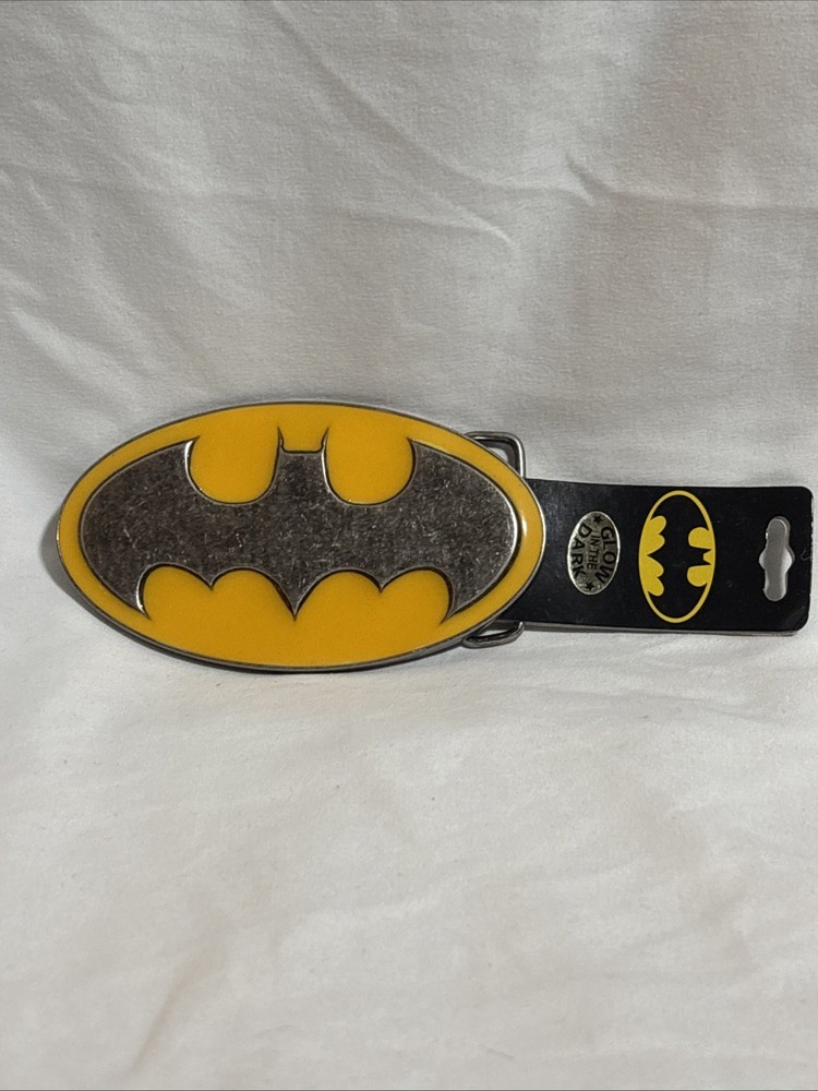 Batman Belt Buckle Graphite and Yellow Glow On The Dark New With Tags