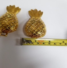 Vintage Dotty Smith 1980&rsquo;s Pineapple Gold Tone Belt Buckle