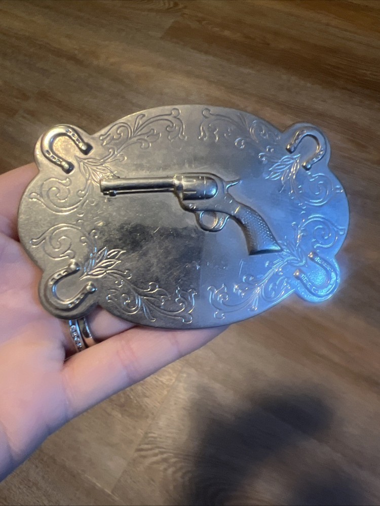 Vtg Revolver Horse Shoe Belt Buckle Gun Design Nickel Silver Plated Pre-owned