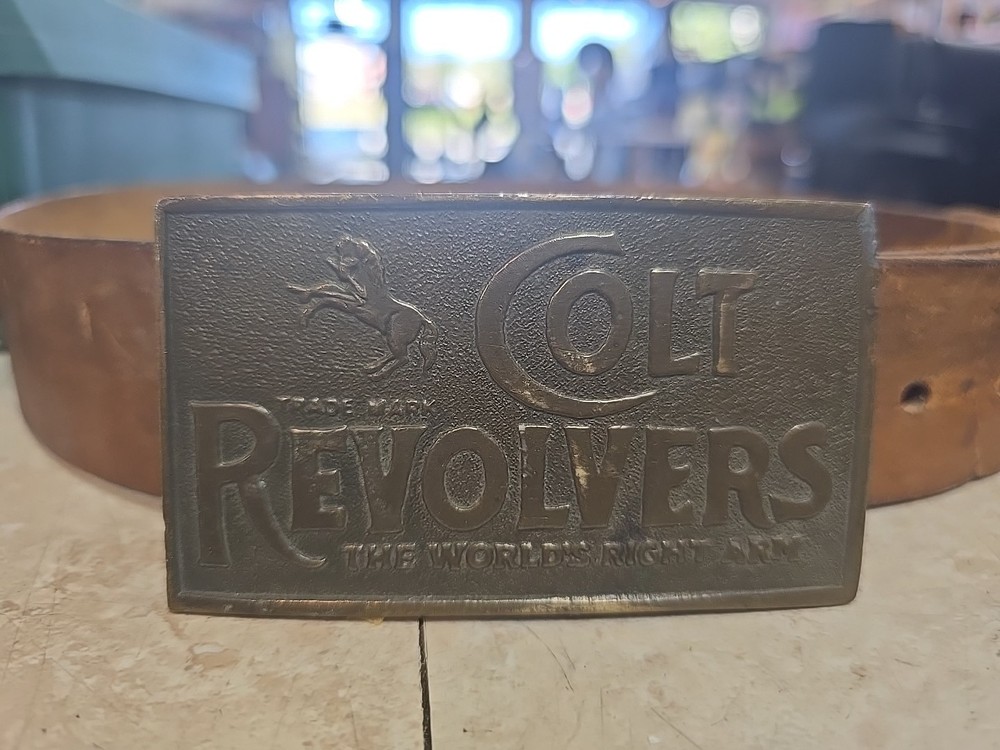 VINTAGE COLT REVOLVERS BRASS BELT BUCKLE ~ GW13 ~ ANTIQUE FINISH ~ WESTERN ~ EUC