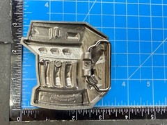 Jackpot Lucky Seven&rsquo;s Vegas Style Slot Machine Figural Gambling Belt Buckle