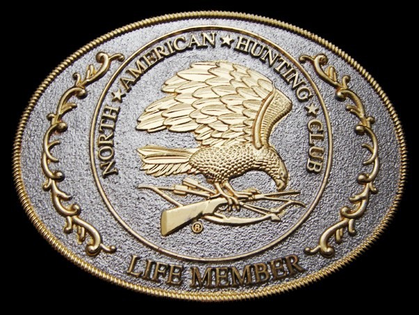 LB19131 REALLY NICE NORTH AMERICAN HUNTING CLUB *LIFE MEMBER* BELT BUCKLE