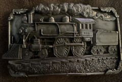 Siskiyou Buckle Company 1986 Steam Engine Train Belt Buckle Silver tone Vtg 3×2”