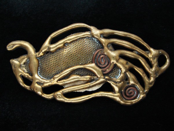 QK11143 *NOS* REALLY COOL **ABSTRACT ARTWORK** SOLID BRASS BELT BUCKLE