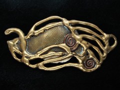 QK11143 *NOS* REALLY COOL **ABSTRACT ARTWORK** SOLID BRASS BELT BUCKLE