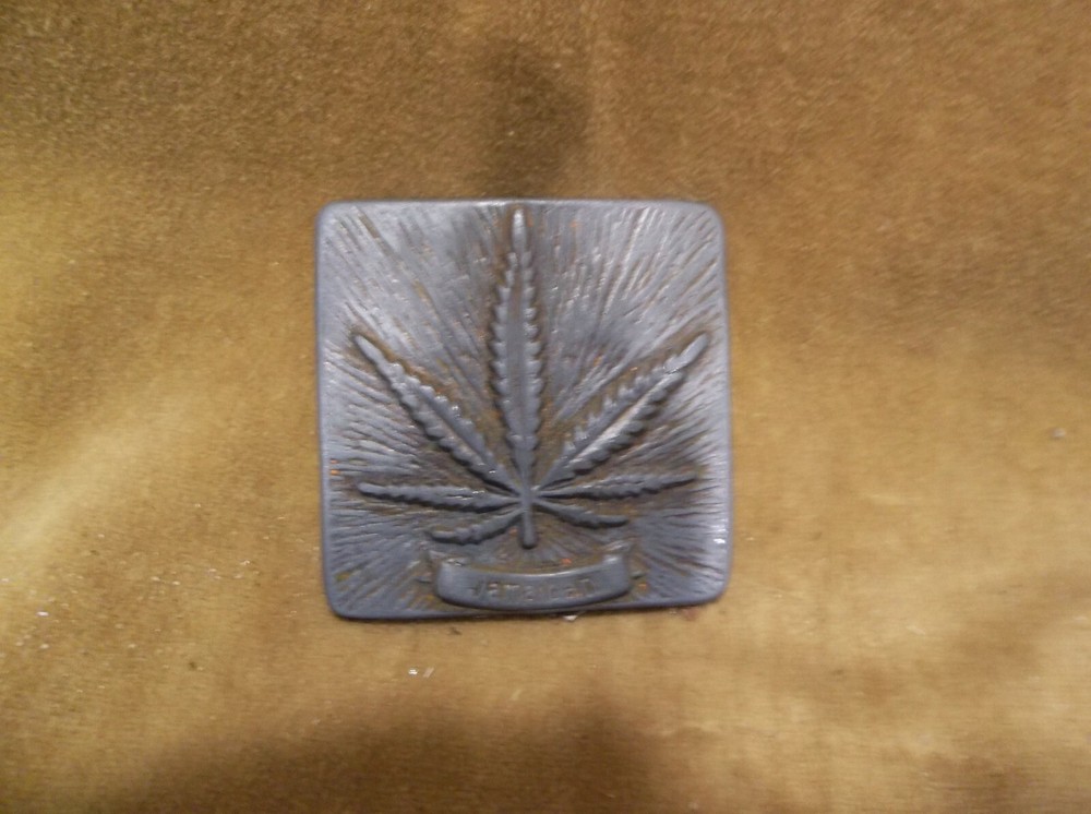 Men&rsquo;s Marijuana Belt Buckle for 1.5 Belt Jamaican Stamped on Bottom
