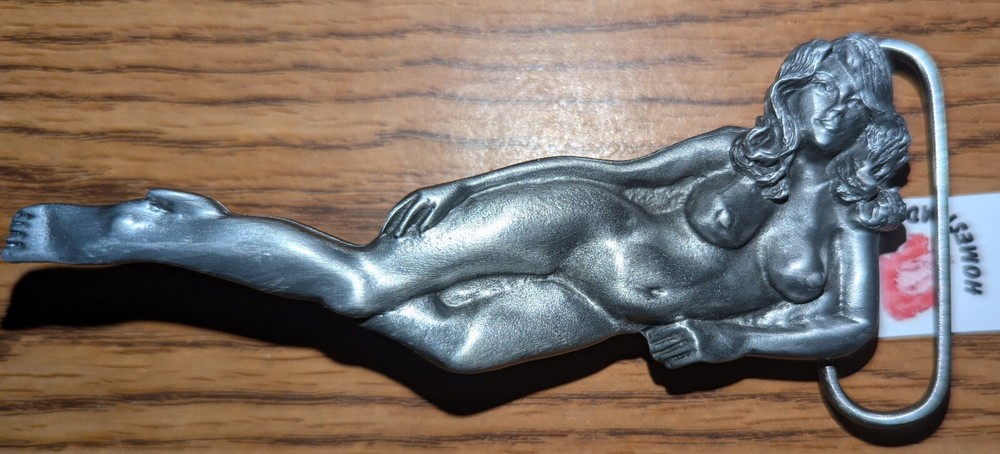 NUDE LADY NAKED WOMAN LOUNGING CUT-OUT BELT BUCKLE MADE IN USA NEW