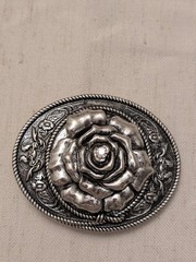 Western Oval Silver Tone Metal 3D Floral Rose Belt Buckle Fits 1.5in Unisex