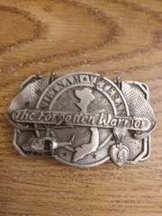 THE FORGOTTEN WARRIOR VETNAM VETERAN BRASS BELT BUCKLE MADE IN USA 1985