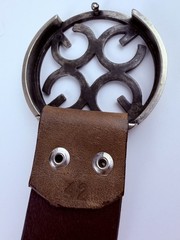 Vtg-Guess Silver G Logo Circular Buckle with Light Brown / Dark Leather Belt