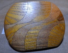 Belt Buckle – Wood with Swirled Insert – Signed RVS – 3 »x2 » – 1D