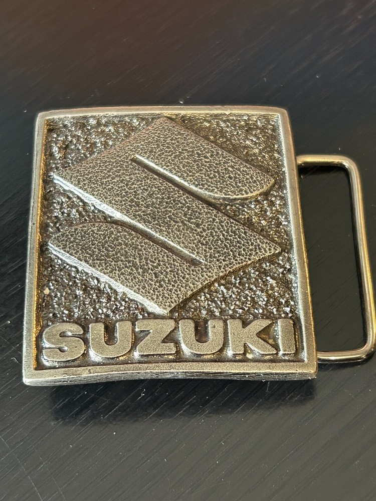 Vintage Collectible Suzuki MM Limited Chicago Limited Edition Metal Belt buckle