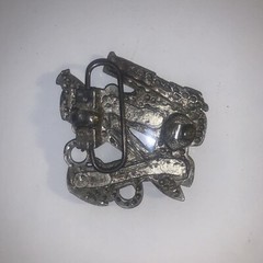 2002 Mobtown Belt Buckle Love Thy Neighbor Gun & Dagger Silver Tone Sb1