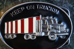 VINTAGE KEEP ON TRUCKING ENAMEL MEN&rsquo;S BELT BUCKLE STAMPED 2060