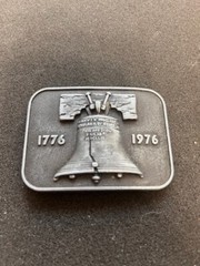 VINTAGE BICENTENNIAL BELT BUCKLE LIBERTY BELL AMERICAN PRIDE BUCKLE VINTAGE