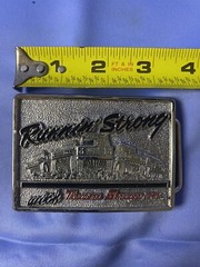 VINTAGE TEAM SNAP ON . RUNNIN&rsquo; STRONG BRASS . Made In USA