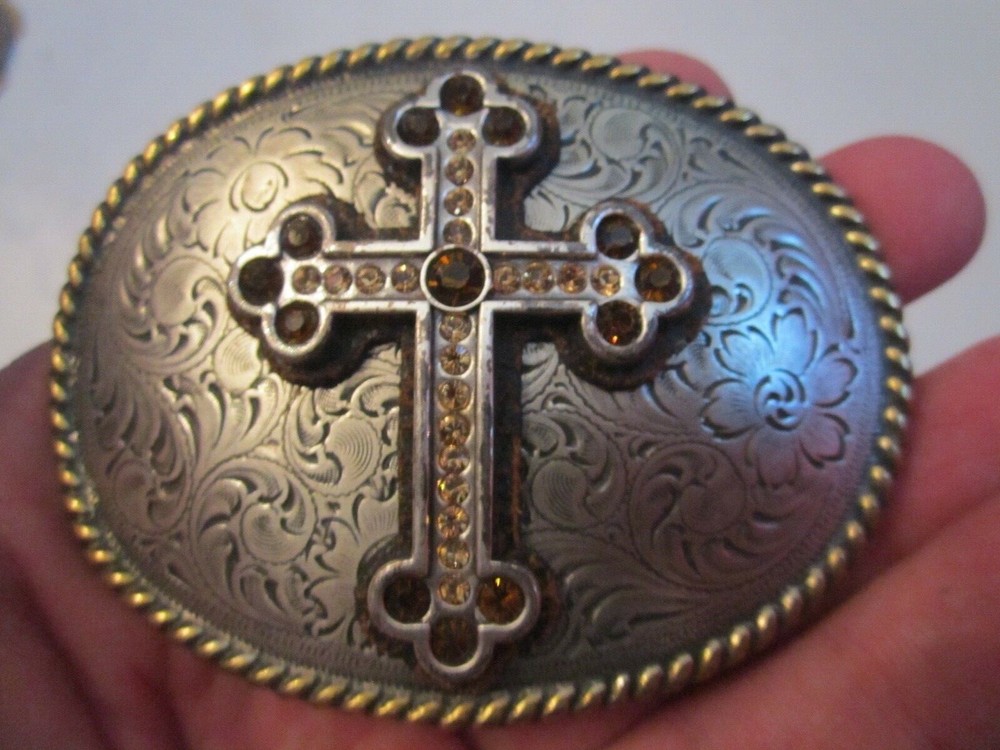 NOCONA RELIGIOUS CROSS WITH CRYSTALS BELT BUCKLE – GW-16