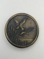 Vintage Indiana Metal Craft 1976 B97 Ducks / Geese over Pond Brass Belt Buckle