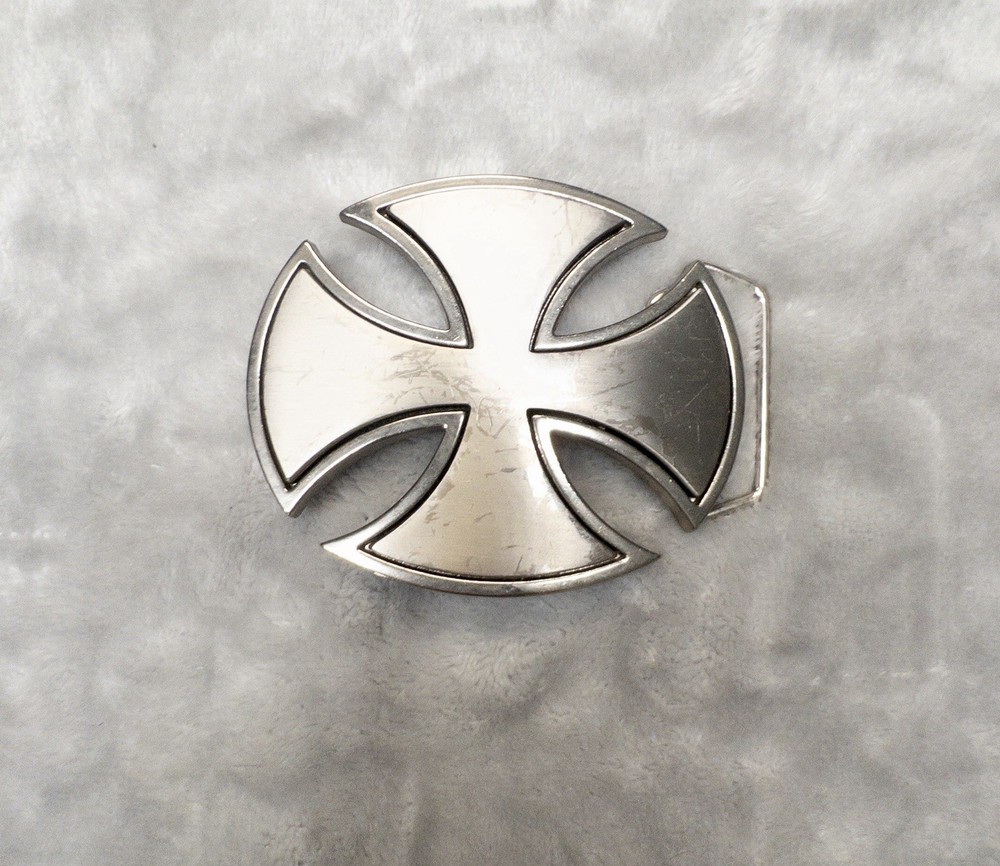 Silver Toned Oval Biker Cross Belt Buckle 3.5”x 2.75” Fits 1.75” Belt