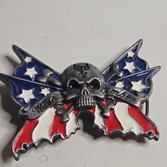 Men&rsquo;s Belt Buckle Skull Crossbones Red White Blue Biker Flag