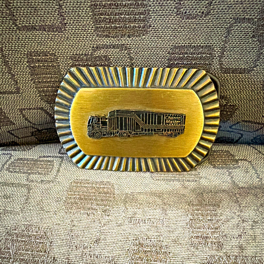 Western Metal Semi Truck Belt Buckle, Gold/Silver Engraved Rectangular 1.5in