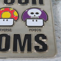 2004 Nintendo Know Your Mushrooms Super Mario Belt Buckle