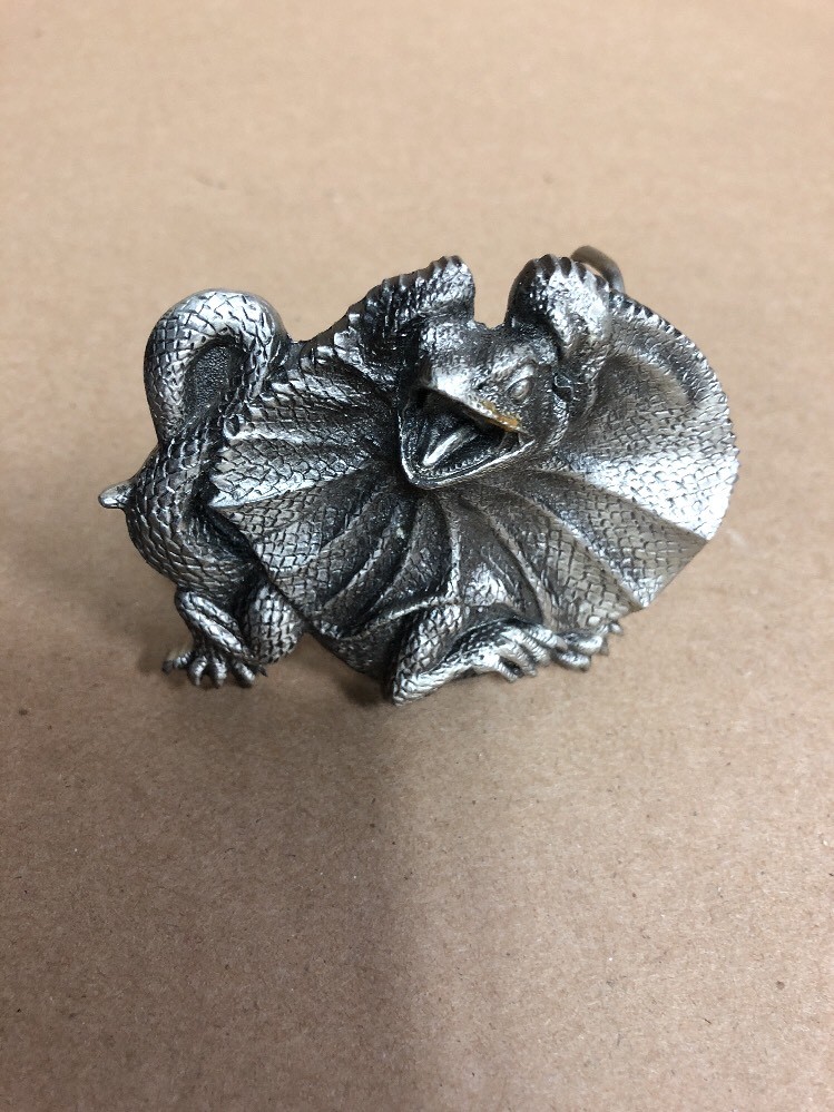 Lizard belt buckle GAP 1994 pewter 3&Prime; x 2.25&Prime;