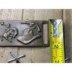 VINTAGE 3 1/2&Prime; WIDE WESTERN COWBOY HORSE HAT SIX SHOOTER METAL BELT BUCKLE