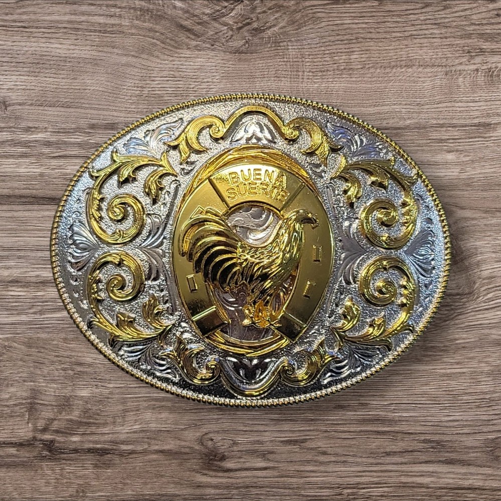 Cowboy Belt Buckle For Man – Horse Shoe/Rooster 4.25&Prime;x3.25&Prime; Silver Tone/Gold