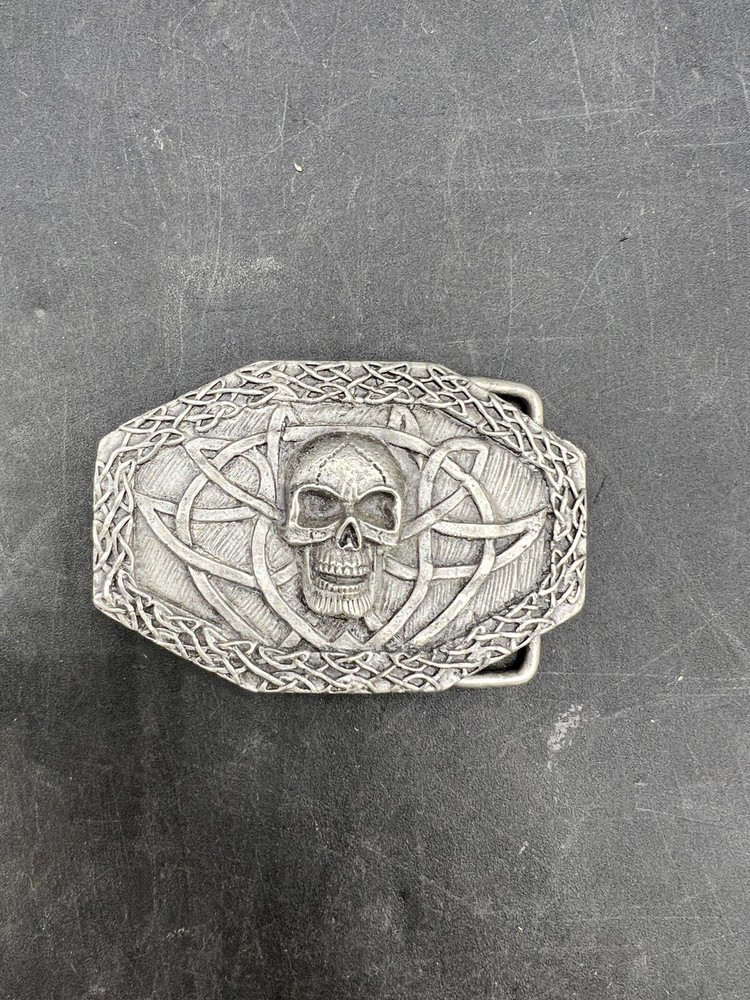 SKULL FANTASY ART PEWTER BELT BUCKLE