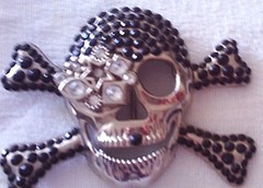 Belt Buckle – Skull & Crossbones – Silver with black & clear Rhinestone Bling
