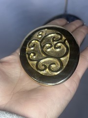 90s Vintage Motion East Gold Tone Sweater Clip / Scarf Clip – Decorative Scroll