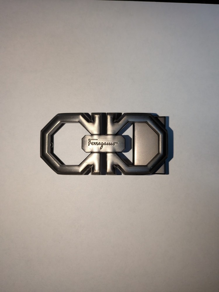 Ferragamo belt buckle