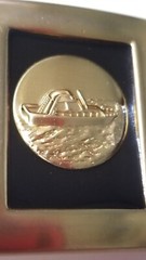 VINTAGE LEE NY BELT BUCKLE WITH BOAT GOLDTONE .MADE IN U.S.A. SIGNED