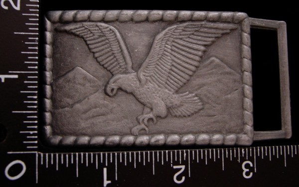 LI08141 *NOS* VINTAGE ***EAGLE LANDING*** ROPE OUTLINE PEWTER BELT BUCKLE