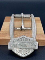 Harley-Davidson Belt Buckle Mens Silver Metal Shield Logo USA Motorcycles 2&Prime;x3&Prime;