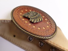 VTG RARE HUGO BOSS LEATHER NATIVE AMERICAN INDIAN CHIEF HEAD BELT BUCKLE 42,9&Prime;