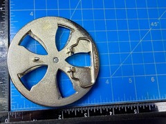 Round Sports Car Truck Rim Tire Spinner Moving Wheel Silver Color Belt Buckle