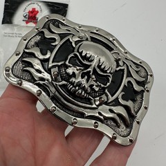 Tandy Leather Skull Cross Flame Belt Buckle 3 1/2&Prime; X 1-1/2″