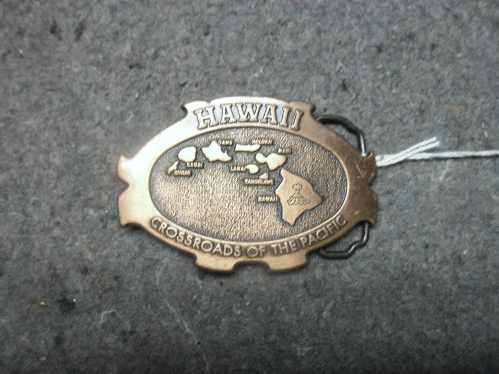 HAWAII CROSSROADS OF THE PACIFIC Metal Belt Buckle In Good Condition