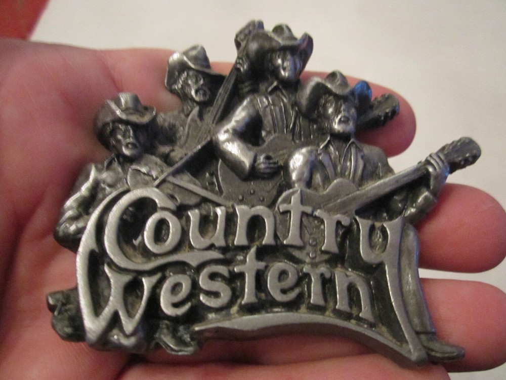 1981 BERGAMOT COUNTRY WESTERN BAND THEME 3D DESIGN BELT BUCKLE – BOX GW 2