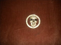 BRAND NEW SILVER BUCKLE WITH A SKULL AND CLEAR STONES SIZE 3.25 X 3.25 IN