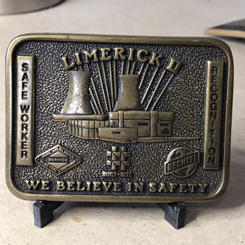 VTG 1983 LIMERICK II SAFETY WORKER AWARD SOLID BRASS USA MENS BELT BUCKLE BECHTE
