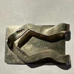 Men&rsquo;s Silver Tone Rectangular Shell Inlay Western Style Money Clip could be sil