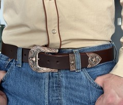 Western 3-Piece Belt Buckle Set Floral Engraved Cowboy Style For 1.5&Prime; Wide Belt